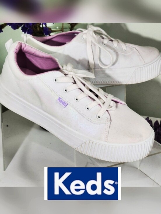 Keds Shoes - BRAND NEW KEDS IRRIDESCENT white platform triple kick sneakers 👟